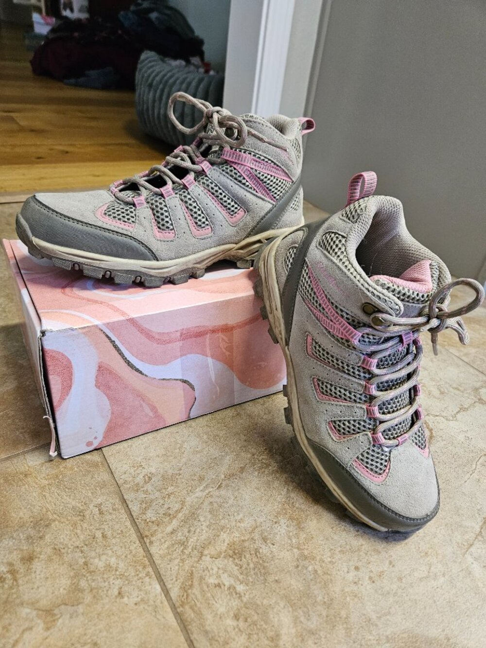 Eddie Bauer Hiking Boots 8M